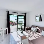 Clara Los Pocillos